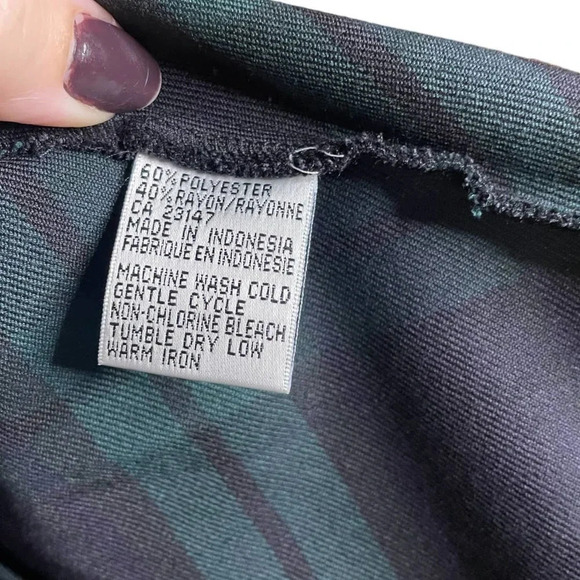 Talbots Women's NWT Navy & Green Tartan Plaid Pleated Button Size Small Petites - Picture 5 of 7